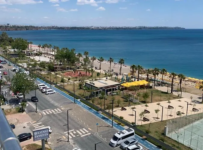 Heart Of The City With Unique Views Of The Sea.